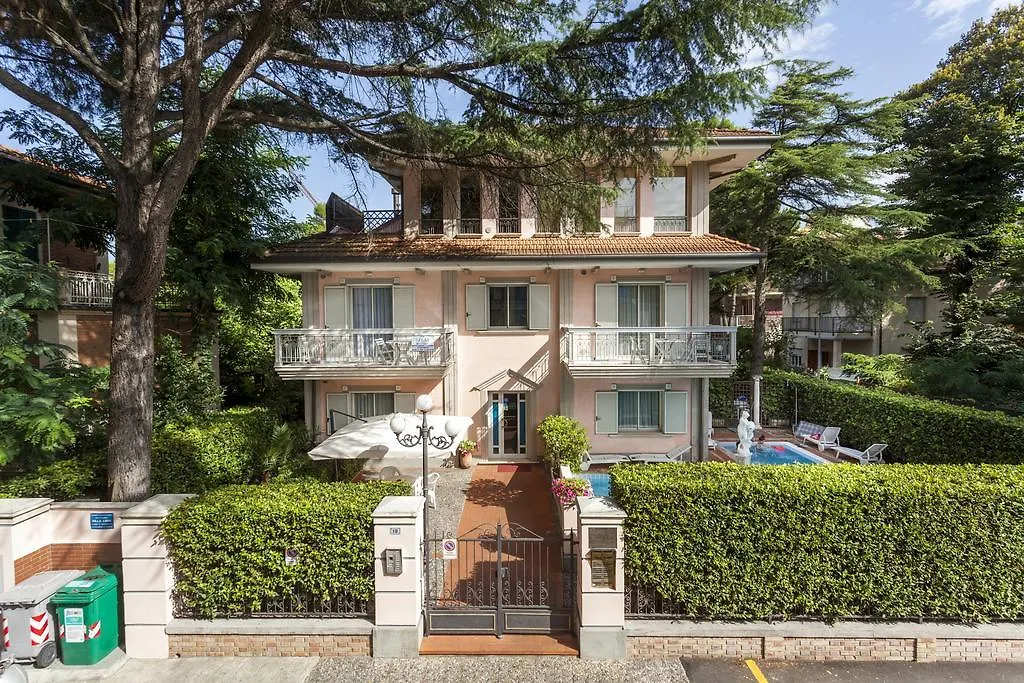 ** شقة فندقية ريتشيوني Residenza Villa Lidia إيطاليا